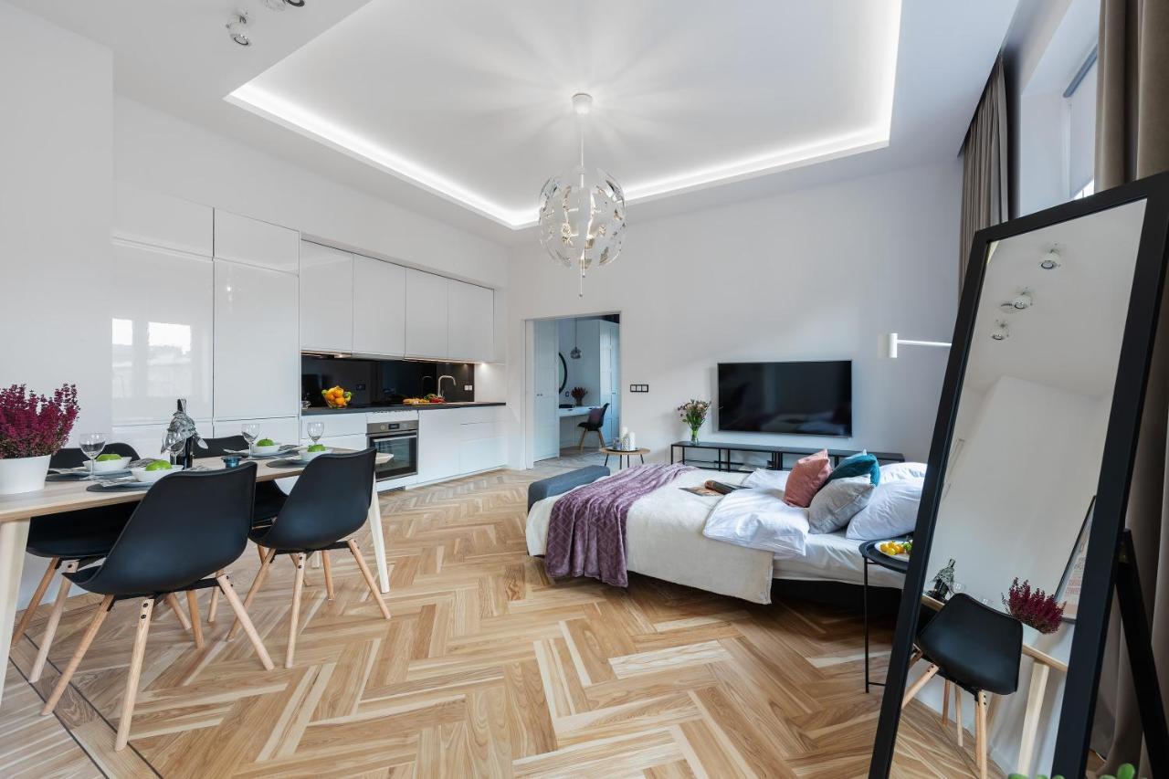 Marszalkowska Center Serviced Apartments Varşovia Exterior foto